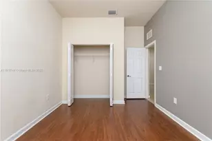 9036 SW 170th Pl, Miami, FL 33196 - Photo 9
