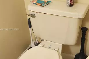 1599 Veracruz Ln, Weston, FL 33327 - Photo 9