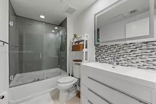 950 Brickell Bay Dr, Miami, FL 33131 - Photo 11