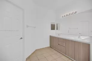 3504 W 94th St, Hialeah, FL 33018 - Photo 31
