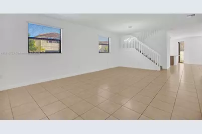 3504 W 94th St #3504, Hialeah, FL 33018 - Photo 7