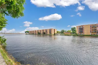 4705 NW 7th St #101-7, Miami, FL 33126 - Photo 21