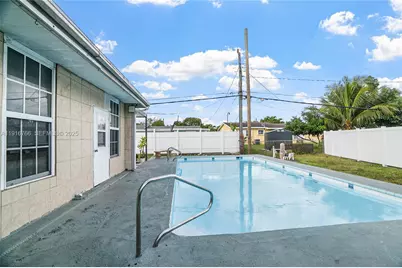 19740 NW 11th Ct, Miami Gardens, FL 33169 - Photo 13