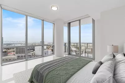 851 NE 1st Ave #3202, Miami, FL 33132 - Photo 13