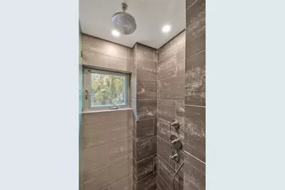 811 NE 71st St, Miami, FL 33138 - Photo 45