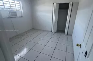 11012 SW 4th St, Sweetwater, FL 33174 - Photo 7