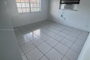 11012 SW 4th St, Sweetwater, FL 33174 - Photo 9