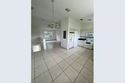 7291 NW 174th Ter #205, Hialeah, FL 33015 - Photo 5