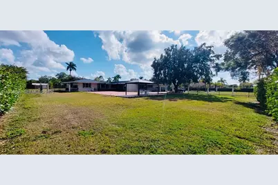 29325 SW 182nd Ave, Homestead, FL 33030 - Photo 5