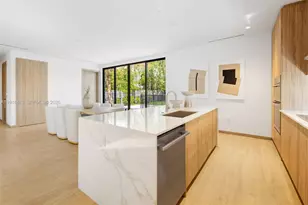 2175 SW 25th St, Miami, FL 33133 - Photo 13