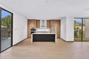 2175 SW 25th St, Miami, FL 33133 - Photo 13