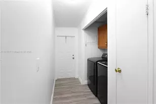 19800 SW 180th Ave, Miami, FL 33187 - Photo 5