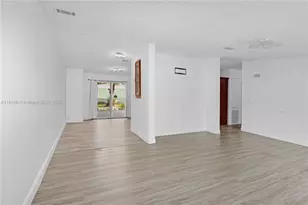 19800 SW 180th Ave, Miami, FL 33187 - Photo 13