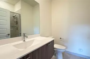 7905 NW 104th Ave, Doral, FL 33178 - Photo 13