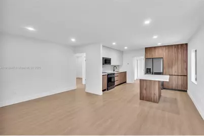 1123 NE 1st Ave #1, Fort Lauderdale, FL 33304 - Photo 11