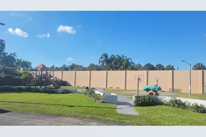 914 NW 106th Ave Cir #914, Miami, FL 33172 - Photo 47