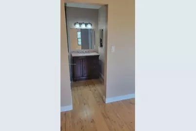 914 NW 106th Ave Cir #914, Miami, FL 33172 - Photo 35