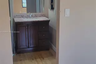 914 NW 106th Ave Cir, Miami, FL 33172 - Photo 35