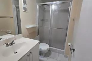 9230 Lagoon Pl, Davie, FL 33324 - Photo 21