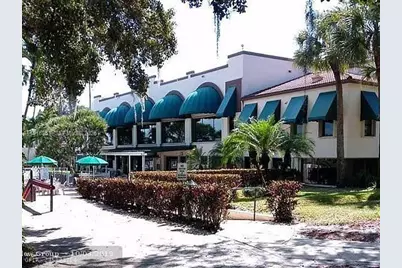 9230 Lagoon Pl #310, Davie, FL 33324 - Photo 27