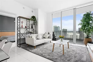 92 SW 3rd St, Miami, FL 33130 - Photo 9