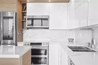 92 SW 3rd St #5112, Miami, FL 33130 - Photo 7