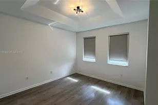 11605 NW 89th St, Doral, FL 33178 - Photo 15