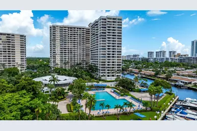 2500 Parkview Dr #517, Hallandale Beach, FL 33009 - Photo 9