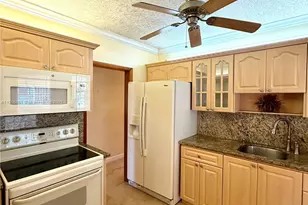 174 E 41st St, Hialeah, FL 33013 - Photo 39