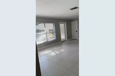 1577 NE 48th Ct, Oakland Park, FL 33334 - Photo 11