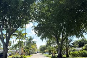 1577 NE 48th Ct, Oakland Park, FL 33334 - Photo 21