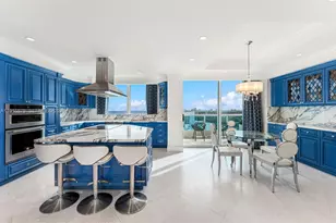 5025 Collins Ave, Miami Beach, FL 33140 - Photo 1