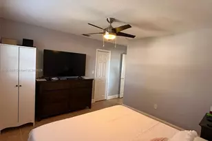 11007 SW 3rd St, Sweetwater, FL 33174 - Photo 17