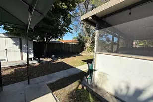 11007 SW 3rd St, Sweetwater, FL 33174 - Photo 23