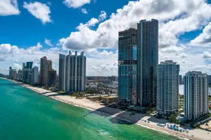 18555 Collins Ave, Sunny Isles Beach, FL 33160 - Photo 27