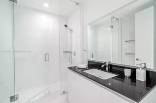 18555 Collins Ave, Sunny Isles Beach, FL 33160 - Photo 15