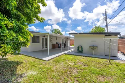 11030 SW 42 St, Miami, FL 33165 - Photo 25