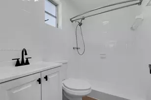 11030 SW 42nd St, Miami, FL 33165 - Photo 23