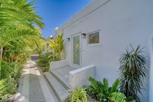 845 NE 119th St, Biscayne Park, FL 33161 - Photo 11