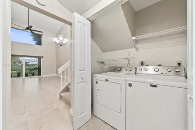 2202 W Discovery Cir W, Deerfield Beach, FL 33442 - Photo 17