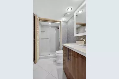4000 Towerside Ter #1612, Miami, FL 33138 - Photo 17
