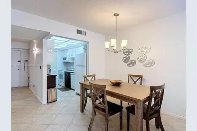 201 178th Dr #315, Sunny Isles Beach, FL 33160 - Photo 5