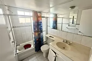 4140 NW 44th Ave, Lauderdale Lakes, FL 33319 - Photo 5