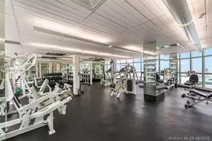 218 SE 14th St, Miami, FL 33131 - Photo 19