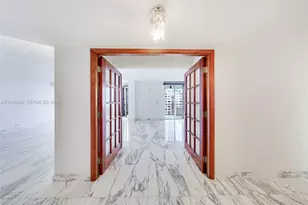 520 Brickell Key Dr, Miami, FL 33131 - Photo 9