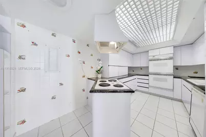 520 Brickell Key Dr #A1104, Miami, FL 33131 - Photo 7