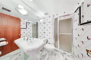 520 Brickell Key Dr, Miami, FL 33131 - Photo 15