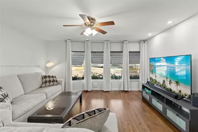 5239 NW 3rd Ave, Deerfield Beach, FL 33064 - Photo 7