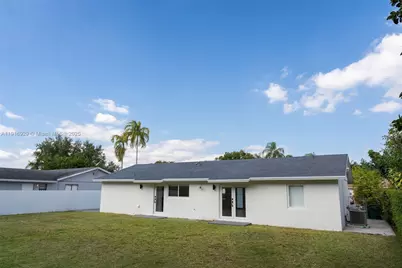 14868 SW 71st Ln, Miami, FL 33193 - Photo 17