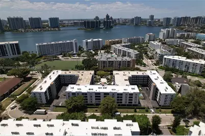 201 178th Dr #315, Sunny Isles Beach, FL 33160 - Photo 35